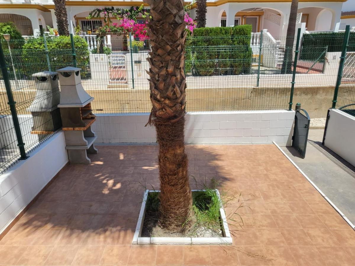 ¡Bajo Precioso Con Salida Directa A La Piscina Comunitaria En Paraiso De Vera! Buitenkant foto